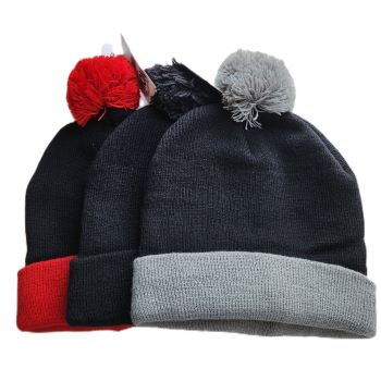 Knit Pom Beanie: solid